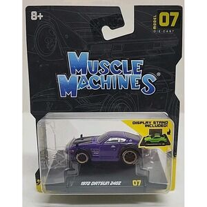Muscle Machines 1972 Datsun 240Z Diecast W/‎ Stand #07 - Purple